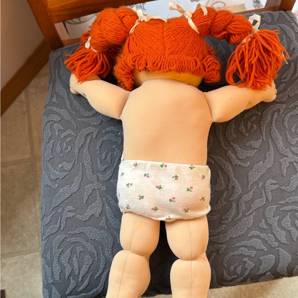 Vintage Cabbage Patch Doll with Clothes - Picture 5 of 11